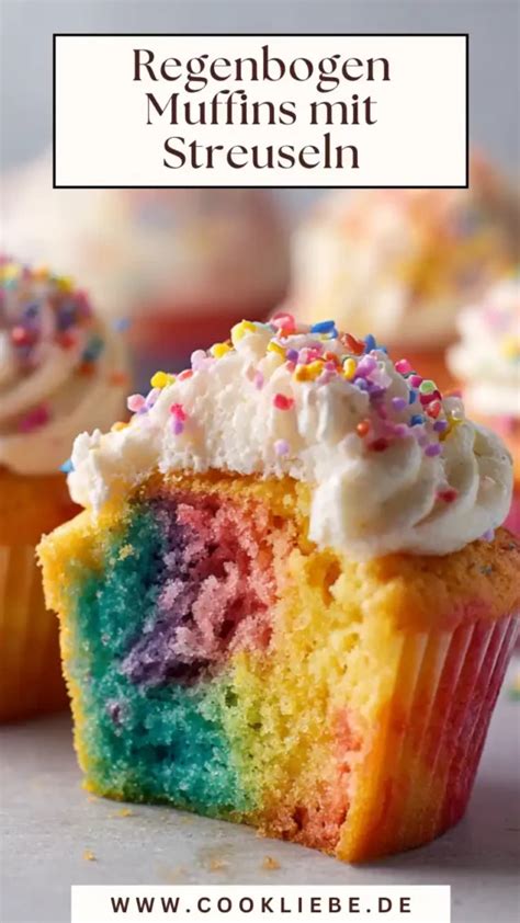 Mehrschichtiger Kuchen mit farbigen Streuseln im Inneren