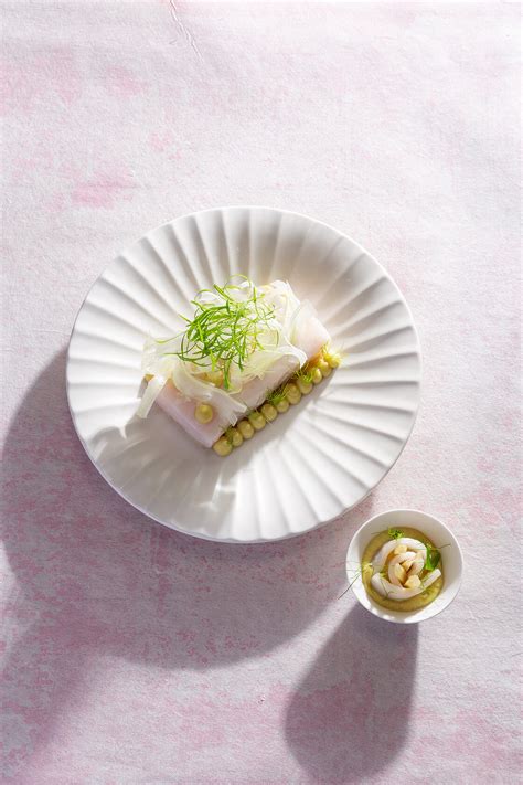Menu-Flow: Von zartem Fisch zu frischen Zitrusdesserts und würzigen Digestif-Aromen