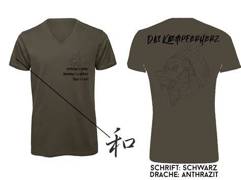Merch-Designs mit „Kämpferherz“-Schriftzug und Songzeilen
