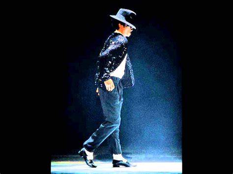 Michael Jackson führt den Moonwalk auf