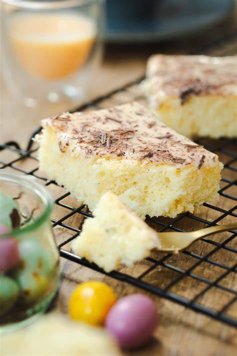 Milchschnitten Kuchen als Highlight auf dem Kuchenbuffet