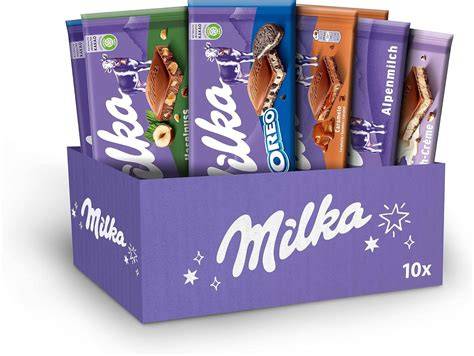 Milka Kartons mit unterschiedlichen Sorten und Verpackungsgrößen