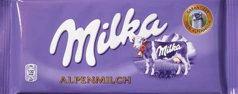 Milka Milchschokolade mit bekanntem lila Verpackungsdesign