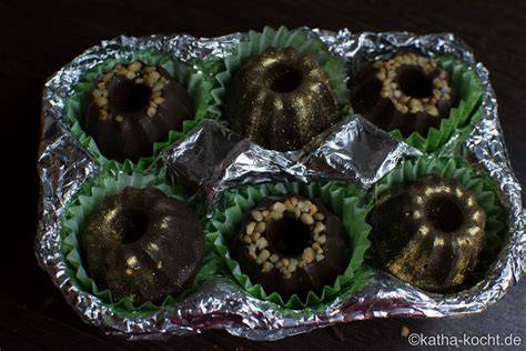 Mini Gugelhupf Pralinen als Geschenk verpackt