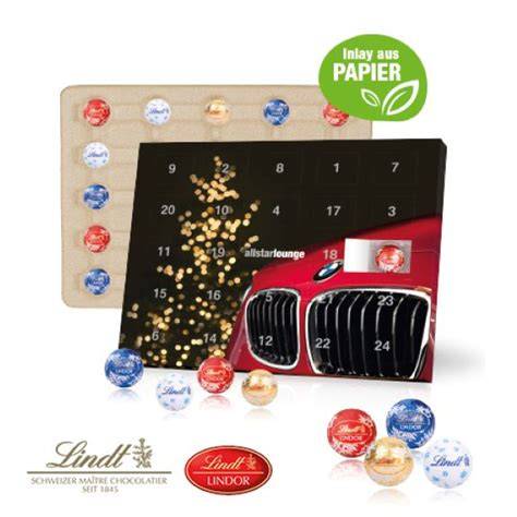 Mini Tischkalender aufgeklappt mit Lindor Kugeln
