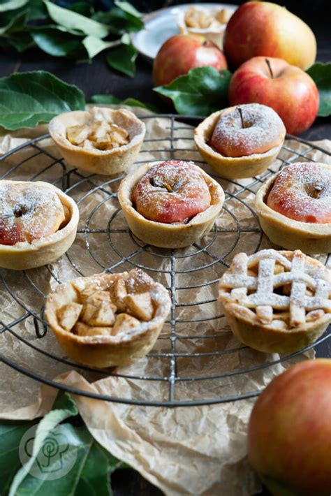 Mini-Apple-Pies auf Muffinblech