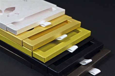 Minimalistische Verpackungen für Schokolade