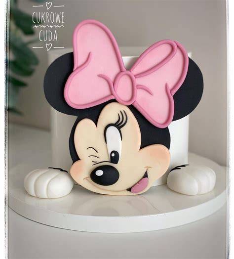 Minnie-Mouse-Fondant-Detail