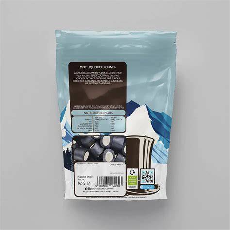 Mint-Liquorice Chocolate mit Lakritz-Garnitur