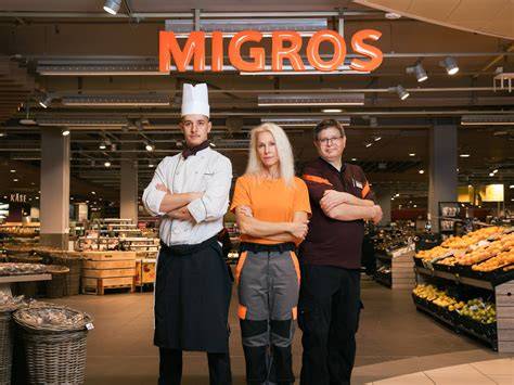 Mitarbeiter bei Migros, Engagement für Nachhaltigkeit und Innovation