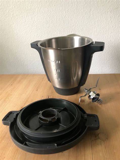 Mixbehälter Monsieur Cuisine Zutaten vermengen