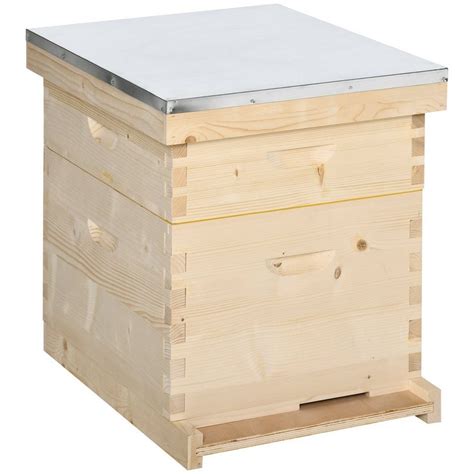 Moderne Bienenbeute mit eingehängten Rähmchen