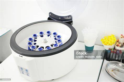 Moderne Zentrifuge zur Trennung von Zuckerkristallen und Melasse