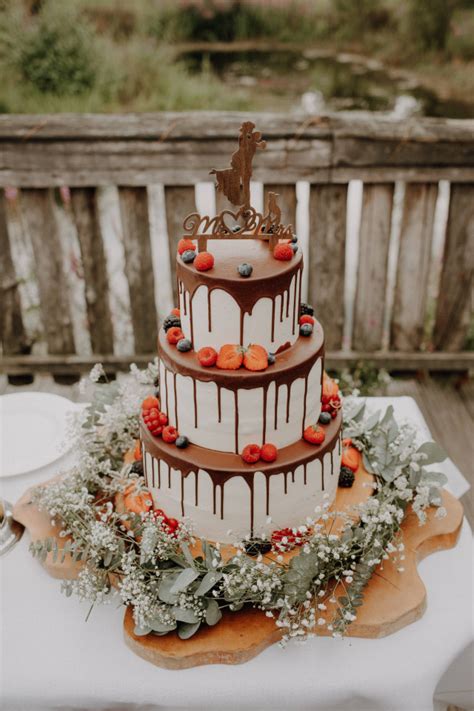 Moderne und traditionelle Hochzeitstorten