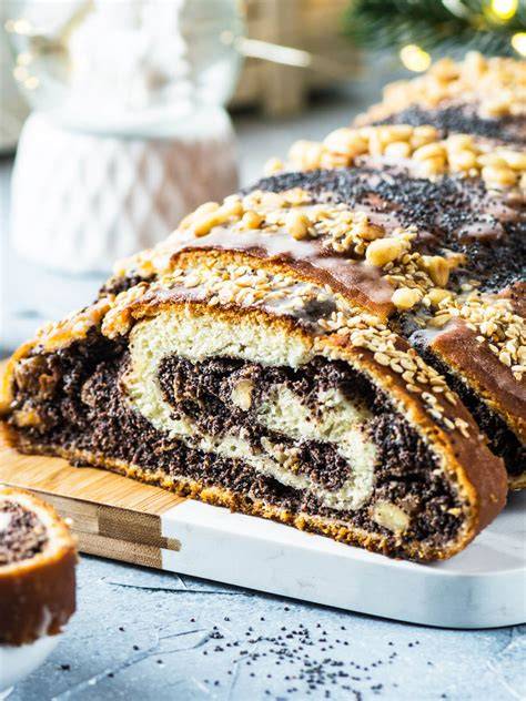 Mohnstrudel mit klassischer Füllung