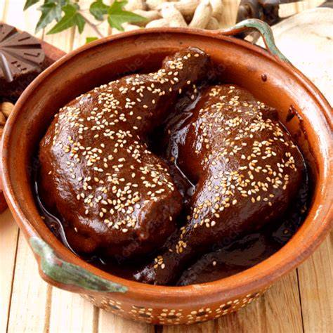Mole Poblano - traditionelles mexikanisches Schokoladen-Chili-Gericht