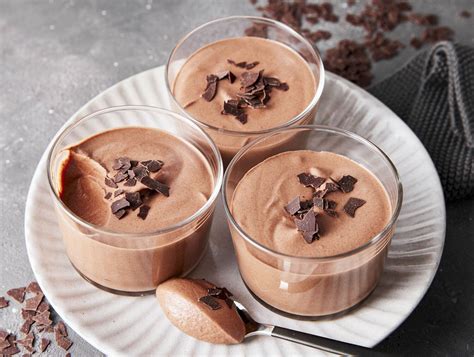 Mousse au Chocolat: luftige Schokocreme in Dessertschälchen
