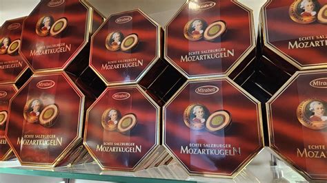 Mozartkugel: Produktion, Marken und Herstellungsstandorte