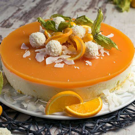 Multivitamintorte mit Fruchtspiegel und frischen Früchten