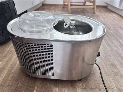 Musso Lussino Mini 4080 Eismaschine aus Edelstahl