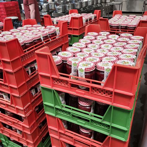 Musterentwicklung und Verkostung in der Marmeladenproduktion