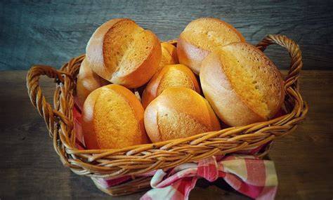 Nährwerttabellenbeispiel für ein Brötchen