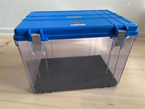 Nützliches Layout: luftdichte Box, Folie, Beschriftung, Etiketten