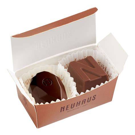 Neuhaus Ballotin-Schachtel mit Pralinen