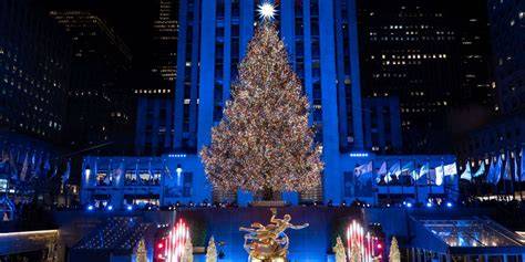 New York Skyline mit weihnachtlicher Beleuchtung und Lindt-Design