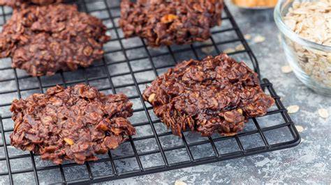 No-Bake Haferflocken Cookies auf Backpapier