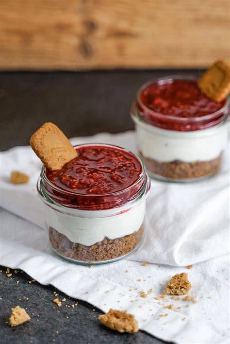 No-bake Keksboden festdrücken mit Glas