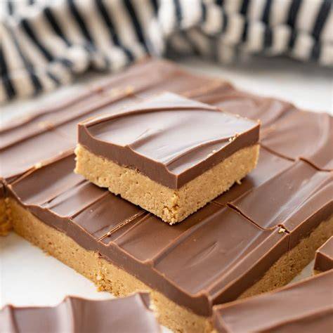 No-bake Peanut Butter Bars: Keksboden mit Schokoladenschicht