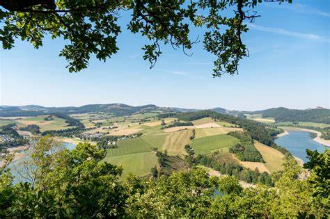 Nordhessen - Landschaft und Wurstradition