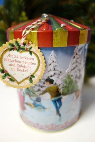 Nostalgische Weihnachtsdose mit Rumkugeln