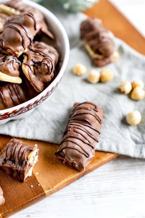 Nougat‑Stangen mit Schokospitze