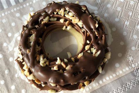 Nougatringe mit Schokoladenüberzug