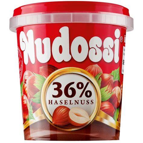 Nudossi Nuss-Nougat-Creme und Waffeln