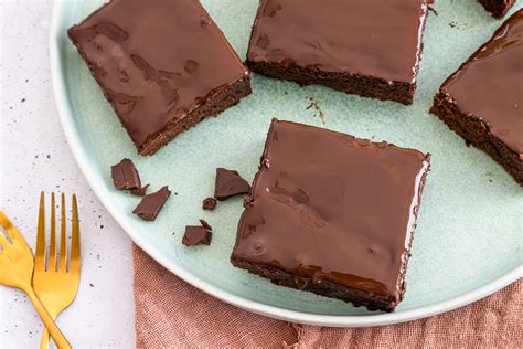 Nugat Brownies frisch aus dem Ofen