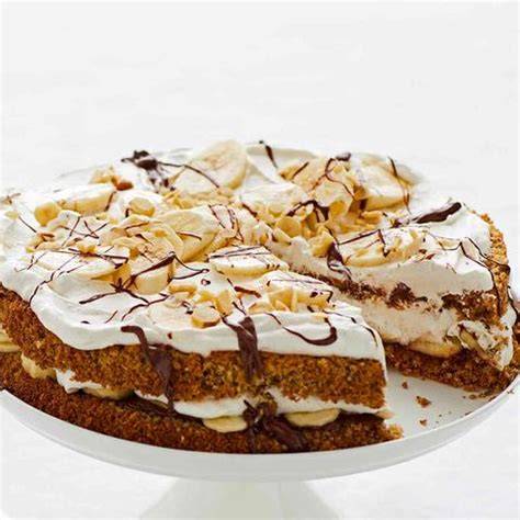 Nuss-Bananen-Kuchen angeschnitten