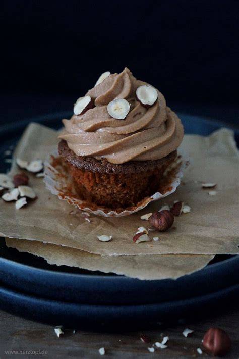 Nuss-Nougat-Cupcakes aus dem Tortenrezept
