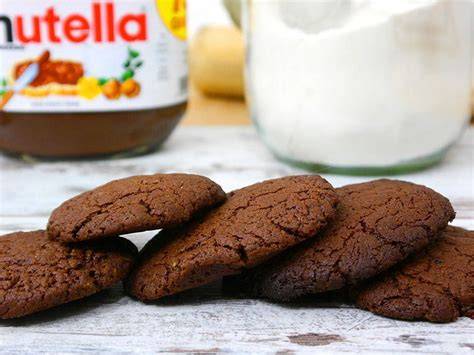 Nutella‑Kekse mit Butter auf Gitter