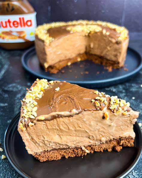 Nutella Cheesecake auf Keksboden mit Ganache‑Topping