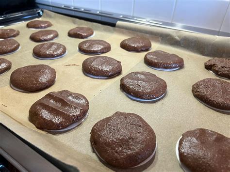 Oblaten-Lebkuchen auf Backblech