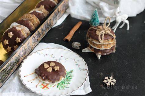 Oblatenlebkuchen (Elisenlebkuchen) auf Backoblaten