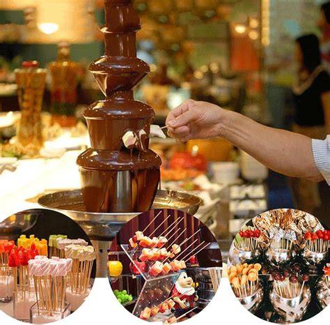 Obst, Gebäck und Snacks am Schokobrunnen