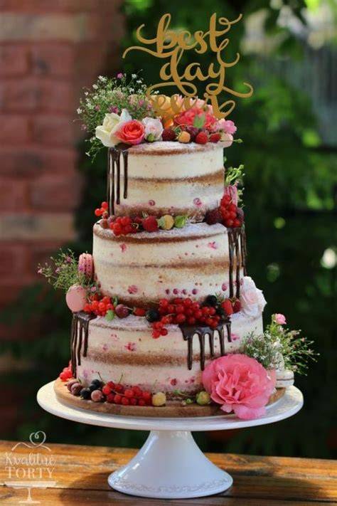 Obst-Deko auf Kuchen