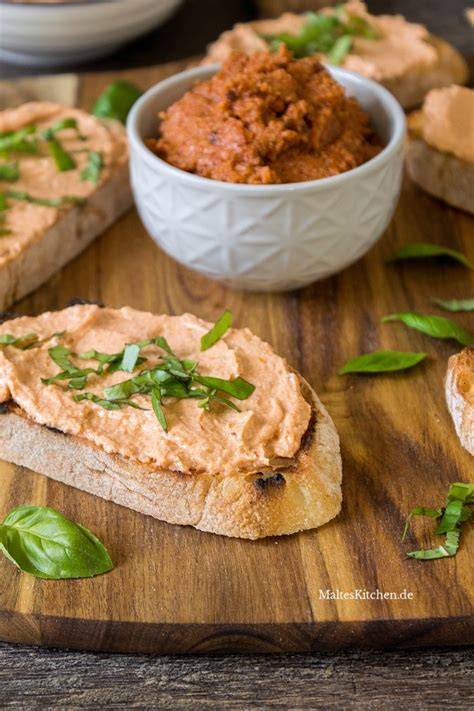 Orangen-Rosmarin-Marmelade als Brotaufstrich und Käsebegleiter