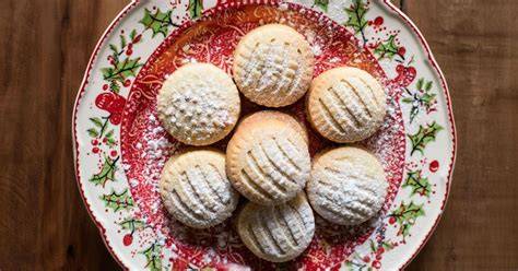Orangenbiskuit Plätzchen im weihnachtlichen Ambiente