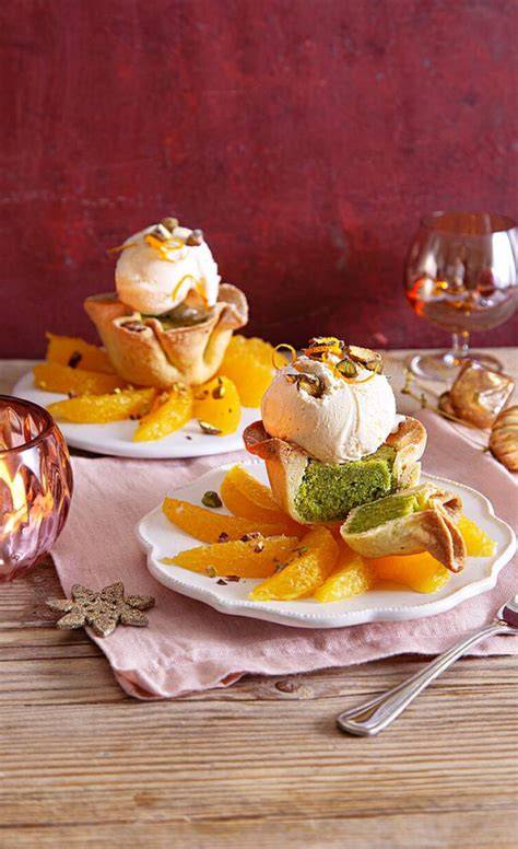 Orangenfilets und Vanilleschote