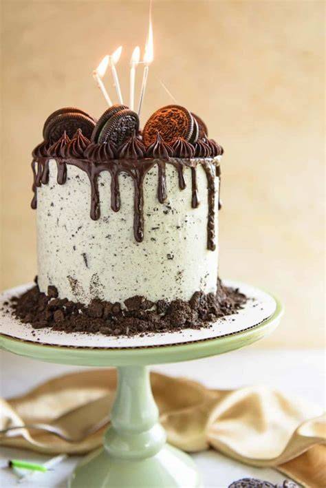 Oreo Torte als Geburtstagstorte, mit Kerzen und Kinderdeko